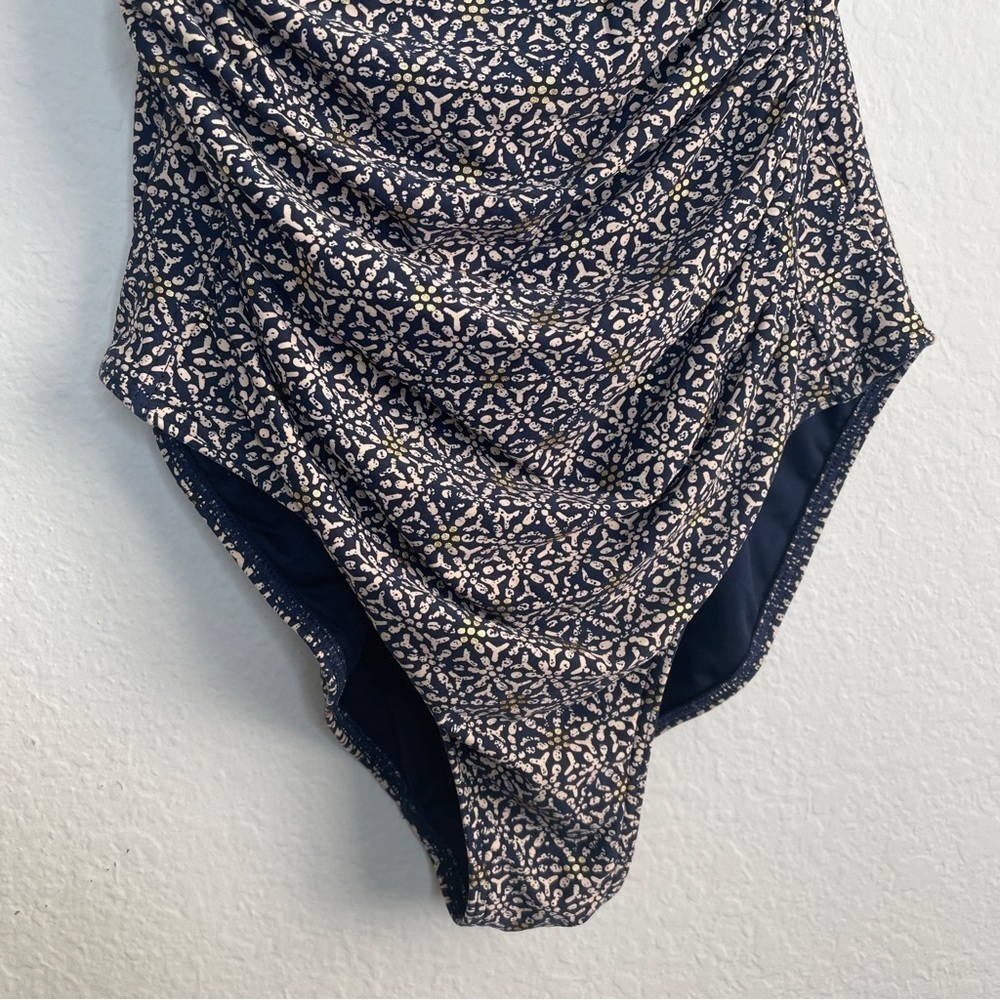 NIPTUCK Nautical Foil Joanne One Piece Swimsuit Size 8 Ruched Navy Blue - Picture 4 of 11